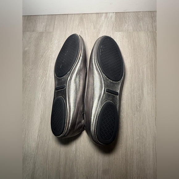 Tory Burch Minnie Metallic Silver/gray Leather Ballet Flat Women's Size 8 M - Picture 7 of 14